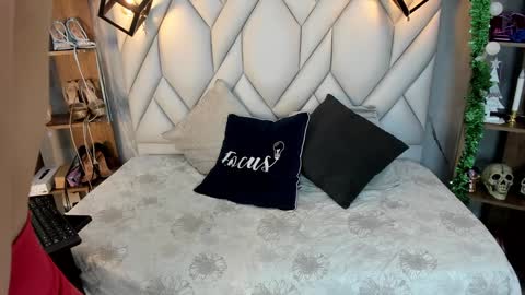 Snapshot of nezukokamado1_ chatting on January 2025 01:31:01 PM Milena online show from January 2025 01:31:01 PM