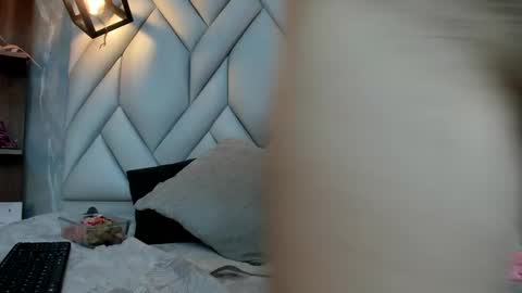 Snapshot of nezukokamado1_ chatting on March 2025 05:06:02 PM Milena online show from March 2025 05:06:02 PM