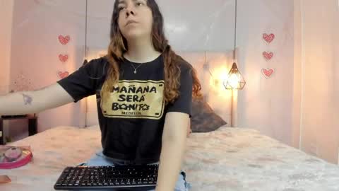 Milena online show from July 2026 01:19:01 PM