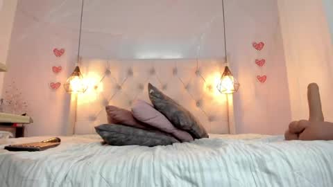 Milena online show from July 2026 07:39:01 PM