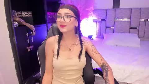 nezukoo_1 online show from June 2026 01:05:01 AM