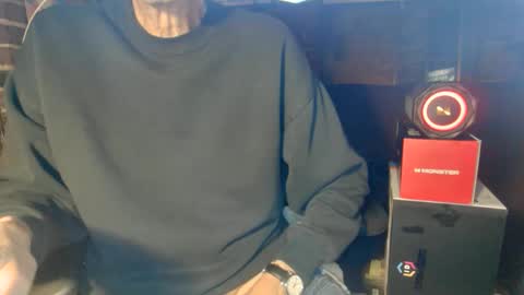 Snapshot of nfgwholoves2cum chatting on March 2026 02:30:02 AM NFG Nice Friendly Guy Dick online show from March 2026 02:30:02 AM