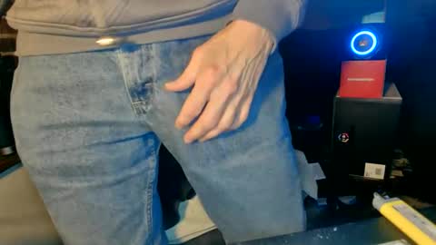 Snapshot of nfgwholoves2cum chatting on March 2026 12:59:02 AM NFG Nice Friendly Guy Dick online show from March 2026 12:59:02 AM