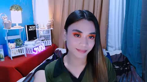 Snapshot of nhicolehollywood chatting on December 2024 09:45:02 PM hottie nicole online show from December 2024 09:45:02 PM