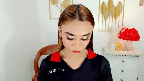 Snapshot of nhicolehollywood chatting on February 2025 07:34:02 AM hottie nicole online show from February 2025 07:34:02 AM