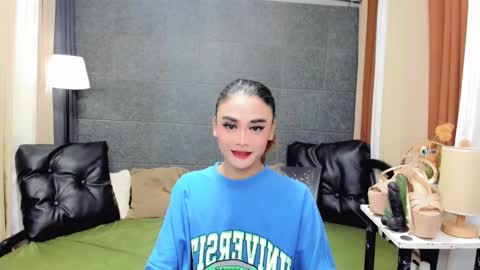 Snapshot of nhicolehollywood chatting on September 2025 11:17:02 PM hottie nicole online show from September 2025 11:17:02 PM