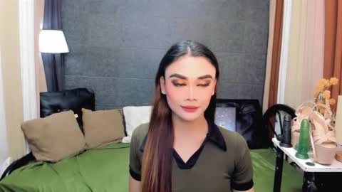 Snapshot of nhicolehollywood chatting on September 2025 11:40:01 PM hottie nicole online show from September 2025 11:40:01 PM