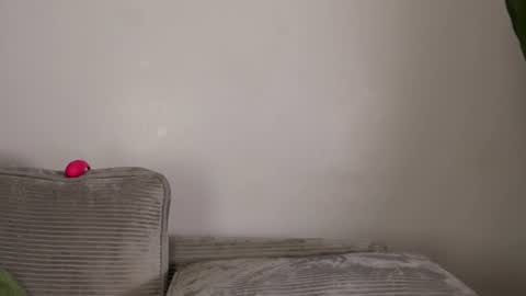 Snapshot of nia_bell chatting on August 2026 04:33:01 AM kikiNiaAria online show from August 2026 04:33:01 AM