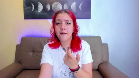 Snapshot of nia_stark chatting on January 2025 03:04:02 PM Estefani online show from January 2025 03:04:02 PM