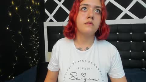 Snapshot of nia_stark chatting on February 2025 02:01:01 AM Estefani online show from February 2025 02:01:01 AM