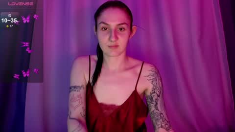 Snapshot of niaellis chatting on January 2025 08:11:02 PM Nia online show from January 2025 08:11:02 PM