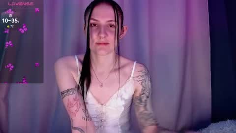 Snapshot of niaellis chatting on March 2025 10:50:02 PM Nia online show from March 2025 10:50:02 PM