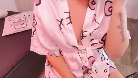  Nia  online show from February 2026 04:10:02 PM