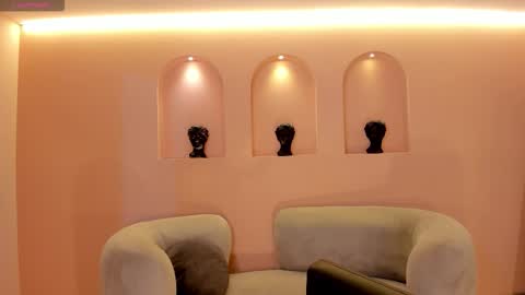 Call me Nia  online show from October 2025 11:11:01 AM