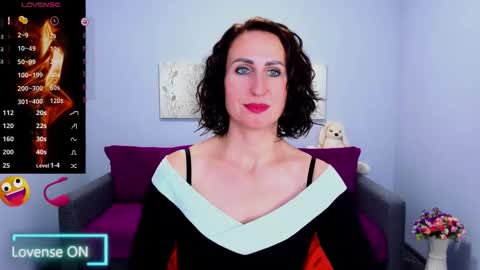 niasmithh online show from October 2025 12:23:02 PM