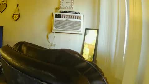 Snapshot of niccibaby chatting on October 2025 10:11:01 PM Nicci babyyy online show from October 2025 10:11:01 PM