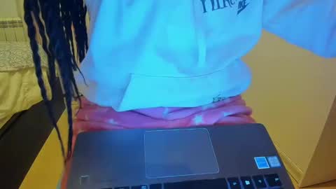 Snapshot of nicebrown chatting on February 2025 10:55:01 PM Sfora online show from February 2025 10:55:01 PM