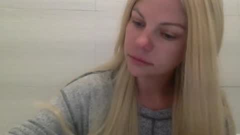 Amber online show from October 2025 11:01:01 AM