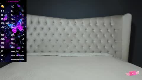 Nichole online show from September 2025 11:02:02 AM