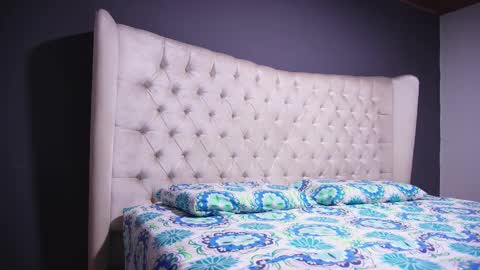 Nichole online show from October 2025 11:07:01 AM