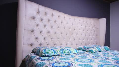 Nichole online show from November 2025 10:49:01 AM