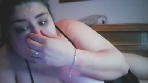 Snapshot of nicholle chatting on January 2025 01:16:02 AM Nicholle online show from January 2025 01:16:02 AM