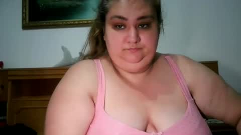 Nicholle online show from July 2026 10:15:02 PM