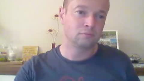 Snapshot of nick1990b chatting on September 2025 04:52:02 PM nick1990b online show from September 2025 04:52:02 PM