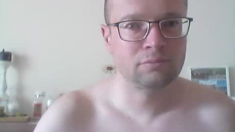Snapshot of nick1990b chatting on April 2026 01:18:01 PM nick1990b online show from April 2026 01:18:01 PM