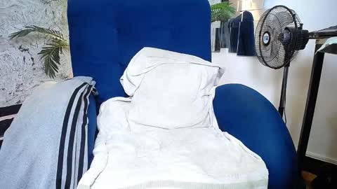 Alex online show from October 2025 09:02:01 PM