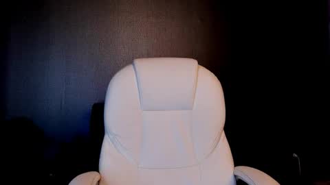 nick fenix online show from October 2025 03:50:02 AM