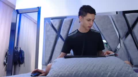 Nick Hot online show from April 2026 02:00:01 AM