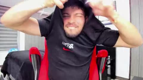 Snapshot of nick_klaus chatting on October 2025 11:25:02 PM Nick Klaus online show from October 2025 11:25:02 PM