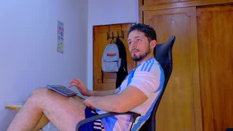 nick_moss_ online show from March 2026 02:00:02 PM