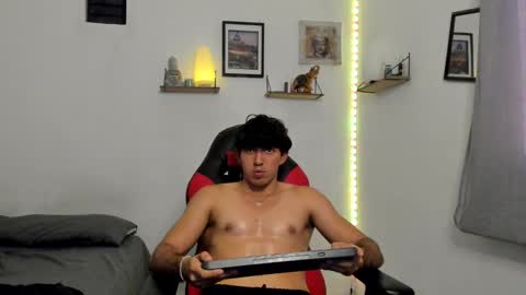 nick_nova online show from February 2025 06:11:01 PM