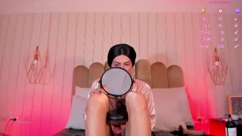 Snapshot of nickiwestt___ chatting on June 2026 08:22:02 PM nickiwestt___ online show from June 2026 08:22:02 PM