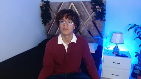 Snapshot of nickolas_moon chatting on December 2024 12:23:02 PM Nickolas Muoz online show from December 2024 12:23:02 PM