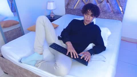 Snapshot of nickolas_moon chatting on January 2025 11:36:02 AM Nickolas Muoz online show from January 2025 11:36:02 AM