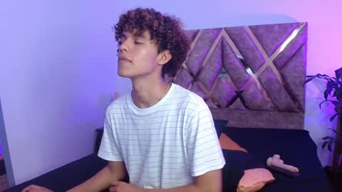 Snapshot of nickolas_moon chatting on February 2025 07:25:01 PM Nickolas Muoz online show from February 2025 07:25:01 PM