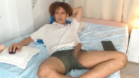 Snapshot of nickolas_moon chatting on February 2025 08:49:01 PM Nickolas Muoz online show from February 2025 08:49:01 PM