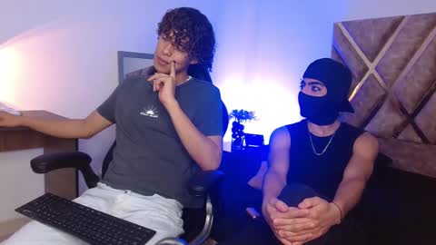 Snapshot of nickolas_moon chatting on February 2025 01:42:02 PM Nickolas Muoz online show from February 2025 01:42:02 PM