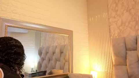 nickollsaenz online show from June 2026 03:48:01 AM