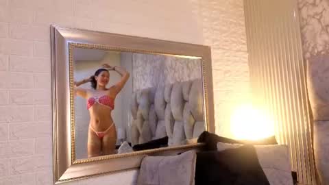 nickollsaenz online show from June 2026 03:49:01 AM