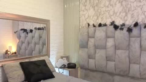 nickollsaenz online show from July 2026 03:55:01 AM