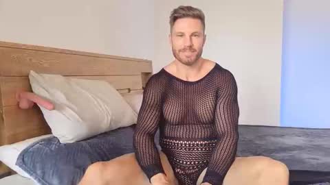 nickriverzxo online show from June 2026 05:23:01 PM