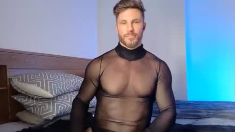 nickriverzxo online show from June 2026 06:33:01 PM