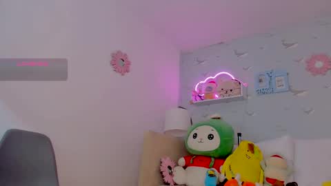 Nicolas online show from January 2025 04:59:02 PM