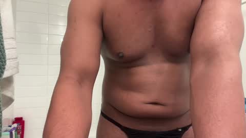 nickw247054 online show from March 2025 04:36:02 AM