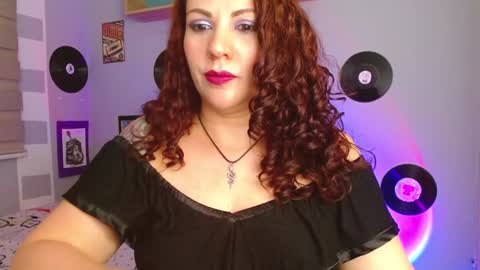 Snapshot of nicky_lucy_m chatting on December 2024 09:24:01 AM lucy online show from December 2024 09:24:01 AM