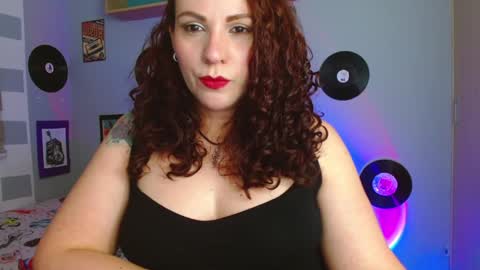 Snapshot of nicky_lucy_m chatting on December 2024 03:47:01 AM lucy online show from December 2024 03:47:01 AM